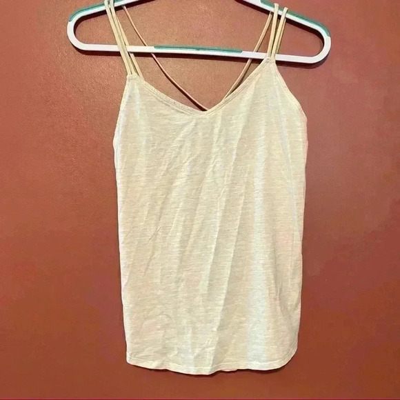 Lululemon Pink Tank - Picture 1 of 12